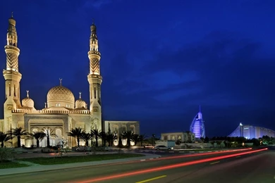 Jumeirah mosque_wallpapers_32309_1440x900.jpg