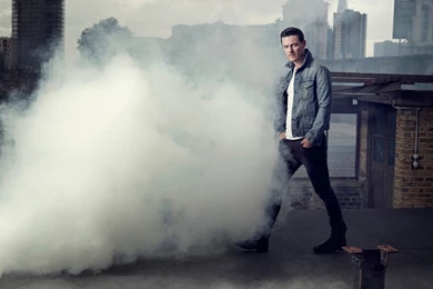 Download Wallpapers Luke Evans, Luke Evans, Photo Shoot, Men's ...