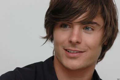 Zac Efron Cool 2 17663 HD Images Wallpapers Download.jpg