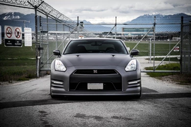 Nissan gt r r35 car front gates hd wallpapers   Wallpapers HD ...