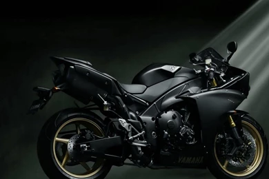 Yamaha YZF R1 Wallpapers 06