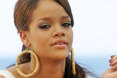 Rihanna Wallpapers ~ Blazing Desktop Wallpapers