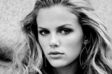 Beauty Girls Black & White Wallpapers HD Backgrounds