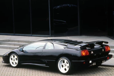 Wallpapers_lamborghini_diablo_1994_1.jpg