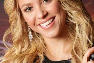 Hollywood Singer Shakira HD Wallpapers