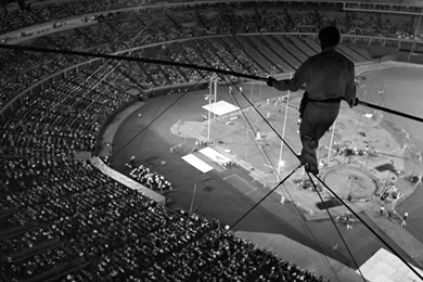 Men Black Extreme Stadium Crowd Wallpapers