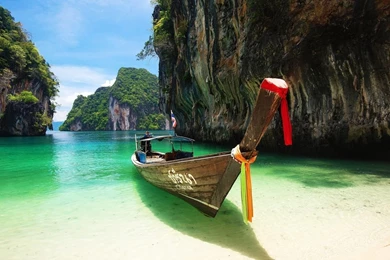 Boat on Phuket Islands Thailand Wallpapers.jpg