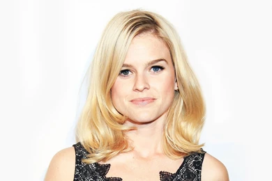 Alice Eve Wallpapers High Resolution And Quality Download