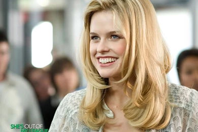 Hollywood Wallpapers: Alice Eve In She's Out Of My League   Wallpapers