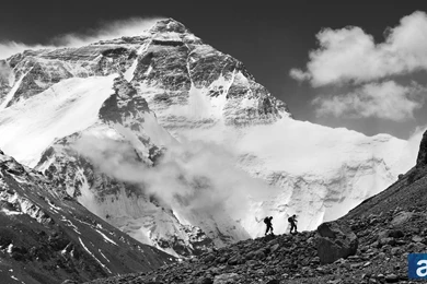 Adventure Journal – Wallpapers Wednesday: Mt. Everest