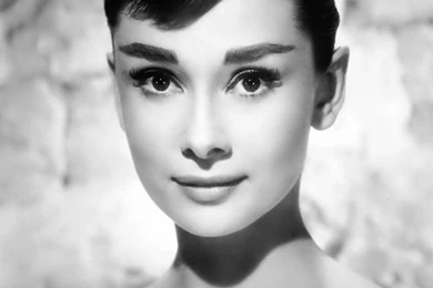 Audrey Hepburn Black & White Tablet Phone Backgrounds Wallpapers ...