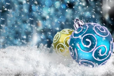 1920x1200 Christmas Tree Bauble Wallpapers