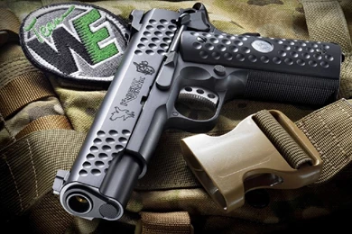 1 Knight Hawk Pistol HD Wallpapers