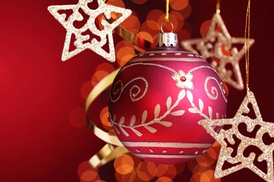 Stars With Red Christmas Ball Wallpapers