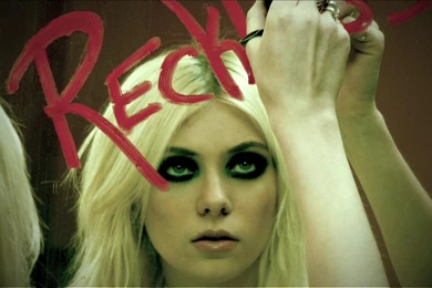 The Pretty Reckless Videos   The Pretty Reckless New Music Videos ...