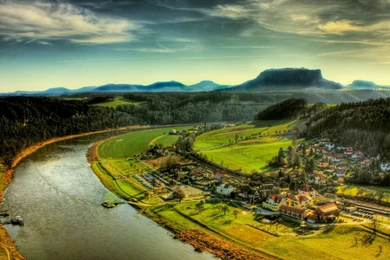 Desktop Wallpapers · Gallery · Computers · Future City