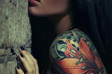 Tattooed Girl iPhone 5 Wallpapers (640x1136)