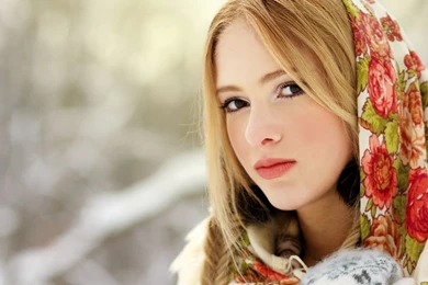 Beautiful Girl Wallpapers Download For Your Phone Or Computer