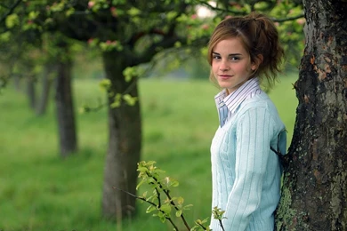 Emma Watson HD Wallpapers • PoPoPics.com