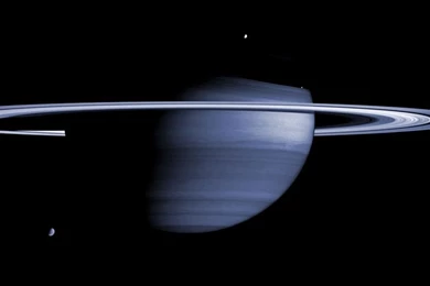 Weekend iPad Wallpapers: Saturn