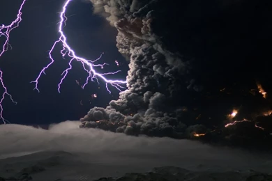 Volcano Lightning Wallpapers.jpg