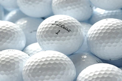 GOlf ball hd wallpaper 1
