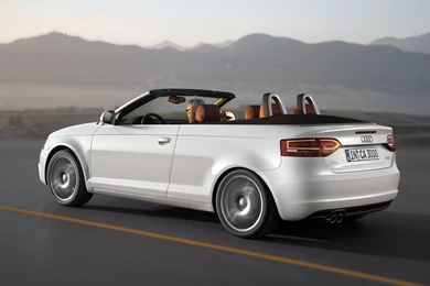 Super Car Wallpapers 8185   Automotive Wallpapers   Traffic