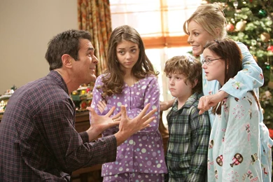 Modern Family   Modern Family Wallpapers