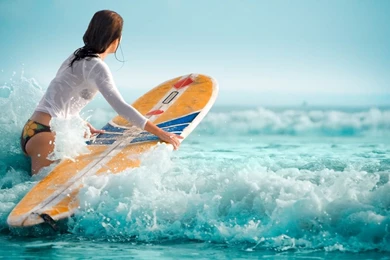 1366x768 Surfing Girl Wallpapers