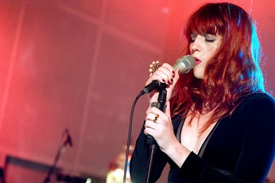 FLORENCE AND THE MACHINE Indie Rock Concert Concerts Microphone ...
