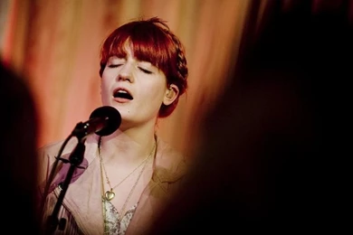 FLORENCE AND THE MACHINE WALLPAPER   (