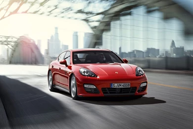 Porsche Panamera GTS Wallpapers