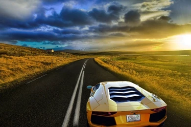 Lamborghini Aventator Shooting Flames