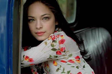 Kristin Kreuk Wallpapers