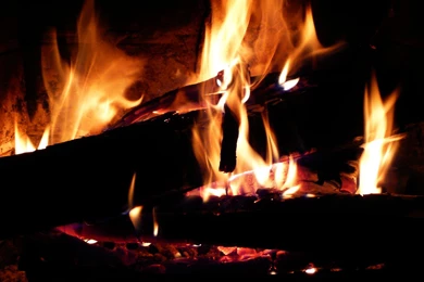 MLeWallpapers.com   Logs In The Fireplace