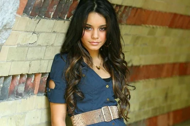 Best Vanessa Hudgens Wallpaper 03 AMB.jpg