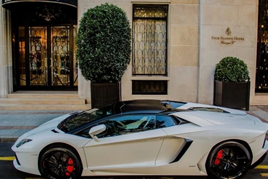 Lamborghini Aventador Roadster Wallpapers