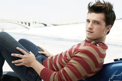 Josh Hutcherson As Peeta Mellark Hunger Games Mockingjay Images ...