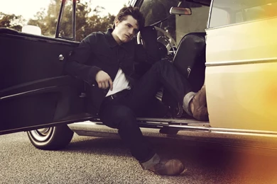 Josh Hutcherson Photo, Pics, Wallpapers Photo