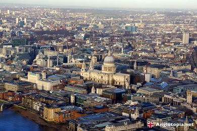 Desktop Wallpaper: London Skyline From The View From The Shard ...