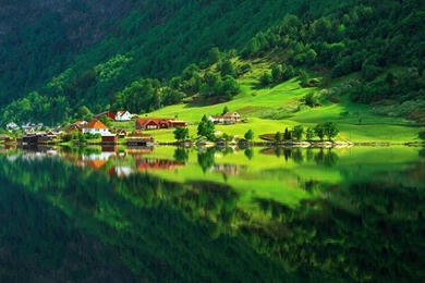 Nordic Town By The Lake Wallpapers