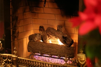 Free Christmas Fireplace Wallpapers 2015   Grasscloth Wallpapers