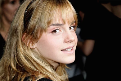 Emma Watson: Cutest Gal   HDwallpaper4U.com