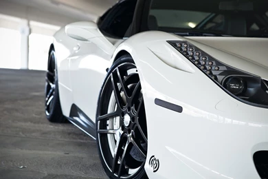 Ferrari 458 iPhone 4 Wallpapers