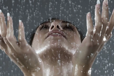 1280x960 Rainfall & Model Desktop PC And Mac Wallpapers