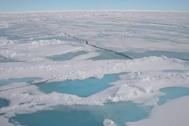 North pole ice cracking wallpapers   4487   The Wondrous Pics