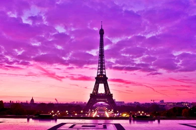 Eifeel tower at night.jpg