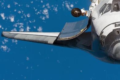 High Resolution Wallpapers Space Shuttle In Space (page 2)   Pics ...