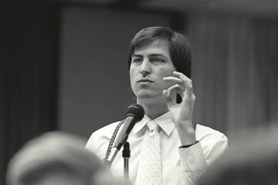 Young Steve Jobs, Apple (PC Forum, 1985) Black And White HD Wallpapers