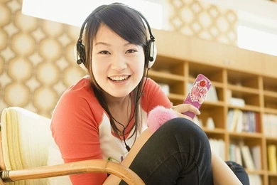 Relaxing Lifestyle, Japanese Young Girl Listening Music Wallpapers ...